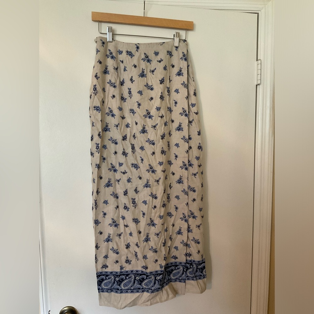 Woman’s Skirt